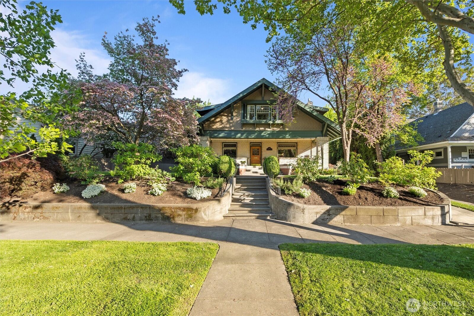 Property Photo: 124 Whitman Street WA 99362