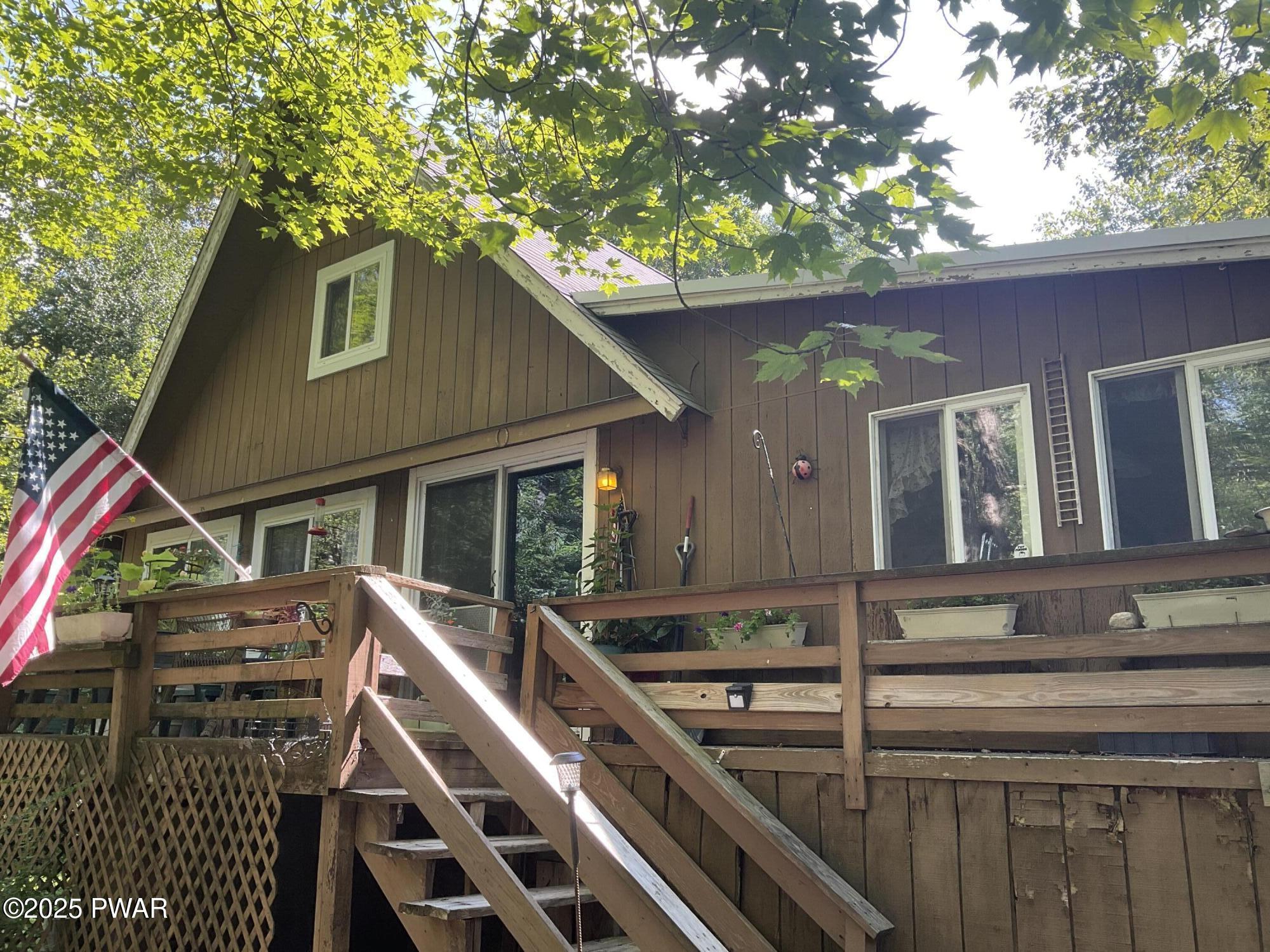 Property Photo: 124 Roundhill Road PA 18328