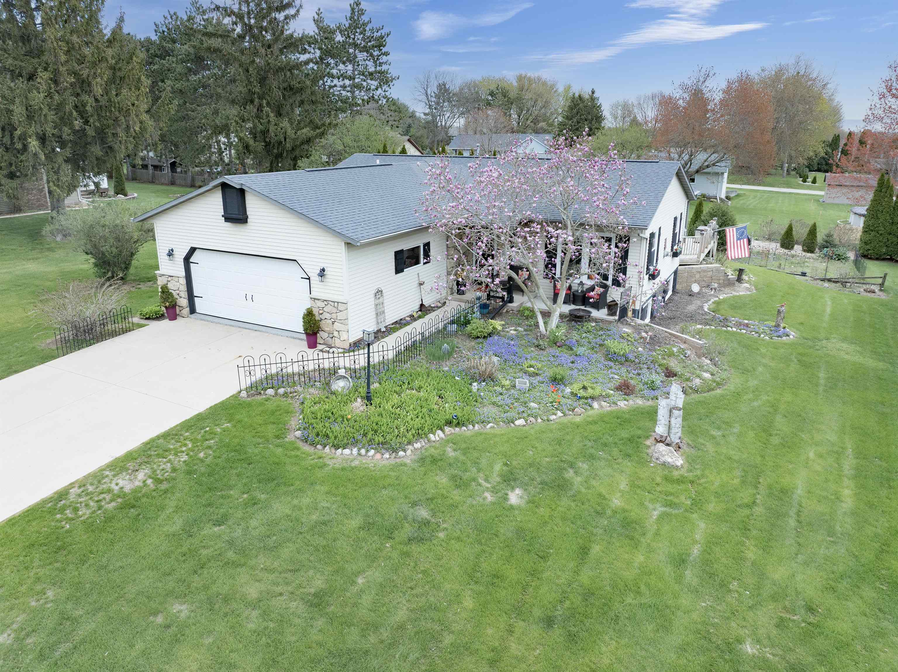 Property Photo: 8322 Pine Cone Circle WI 54947
