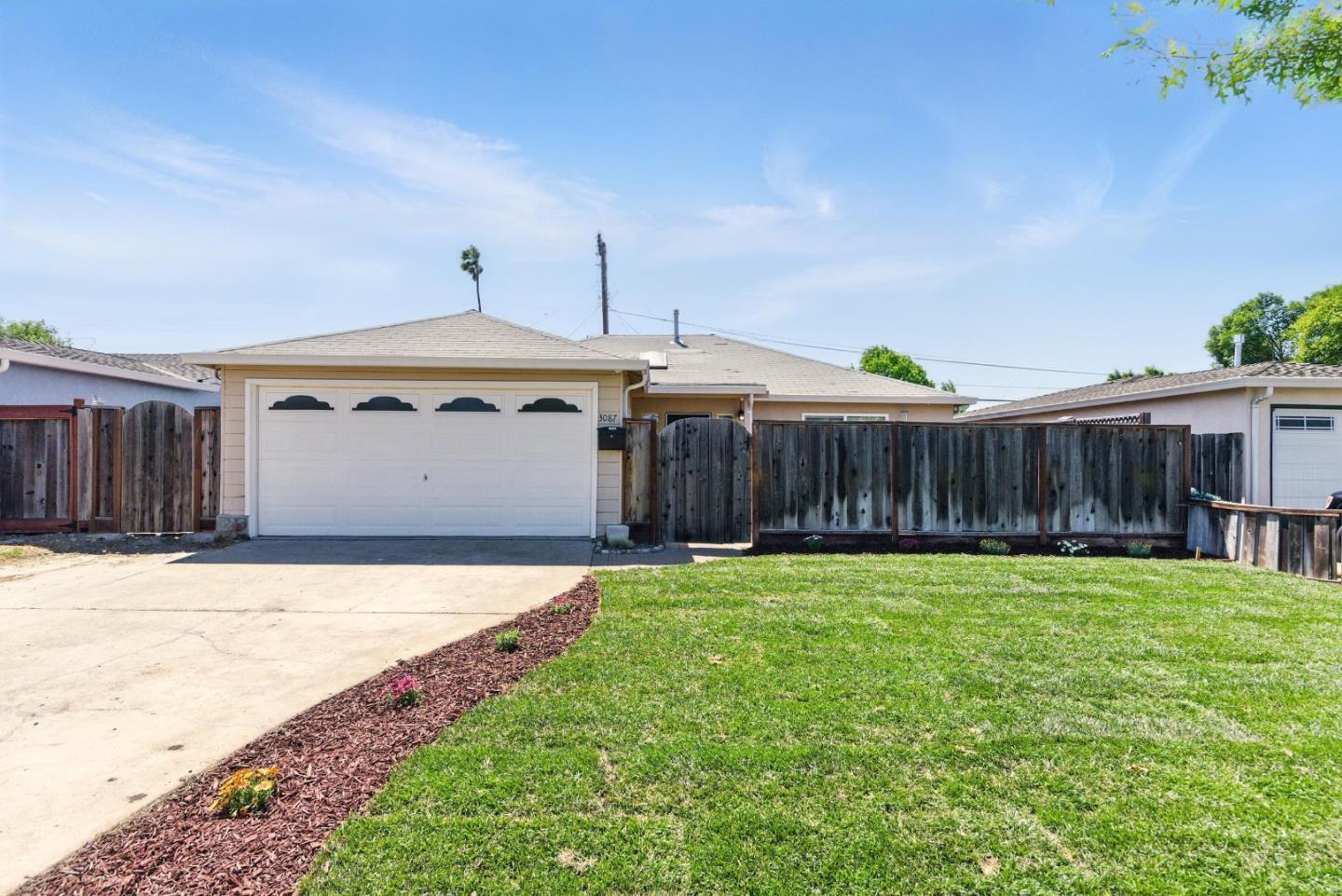 Property Photo: 3087 Franela Drive CA 95124