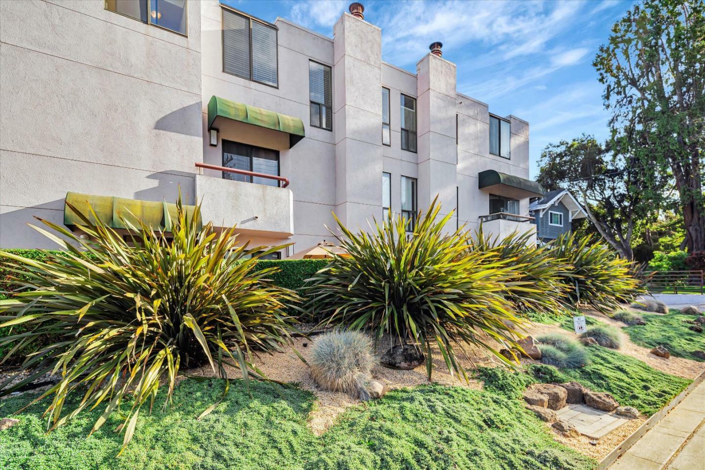 Property Photo: 5 West Bellevue Avenue 10 CA 94402