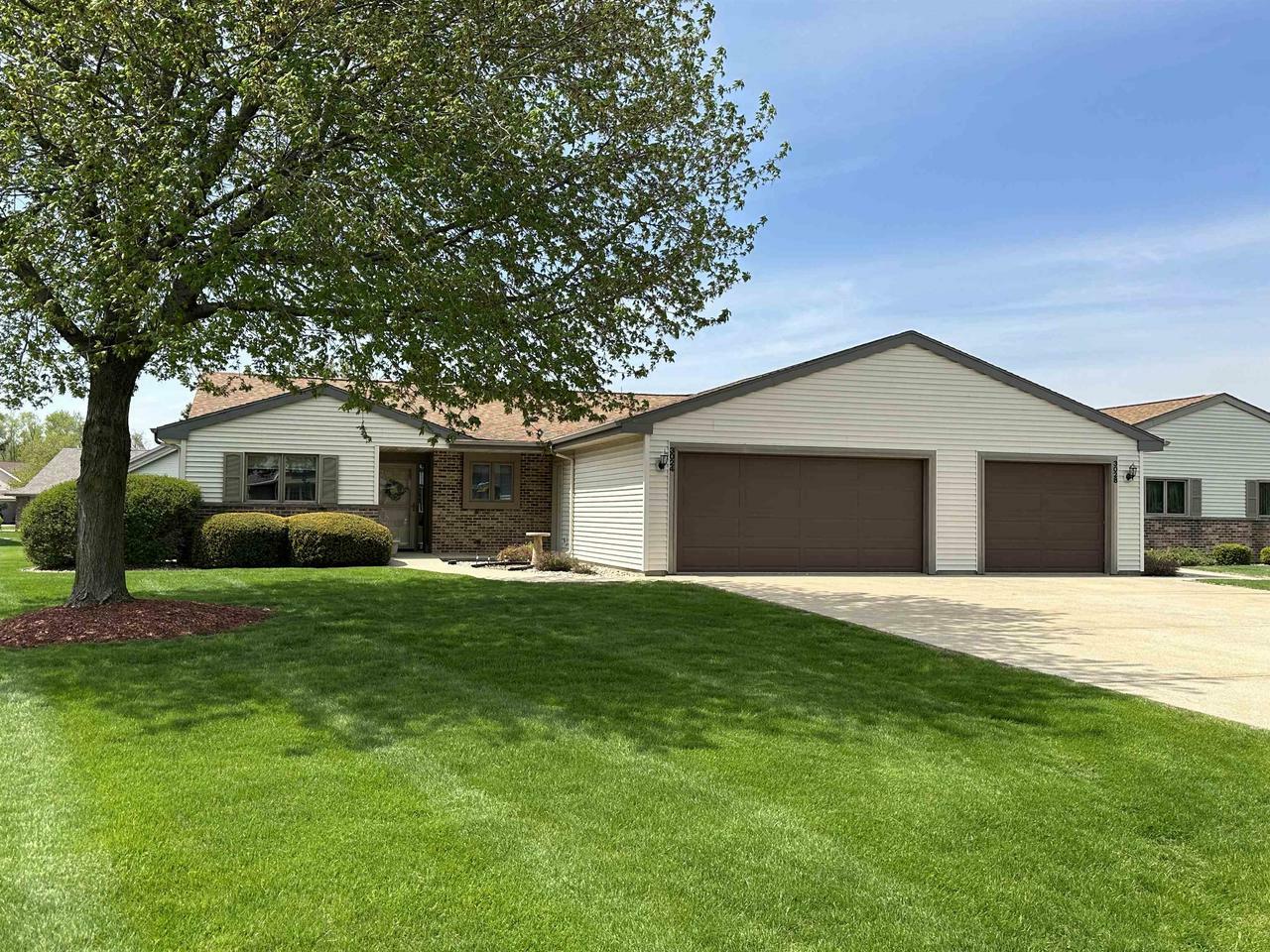 Property Photo: 3024 South Petunia Lane WI 53511