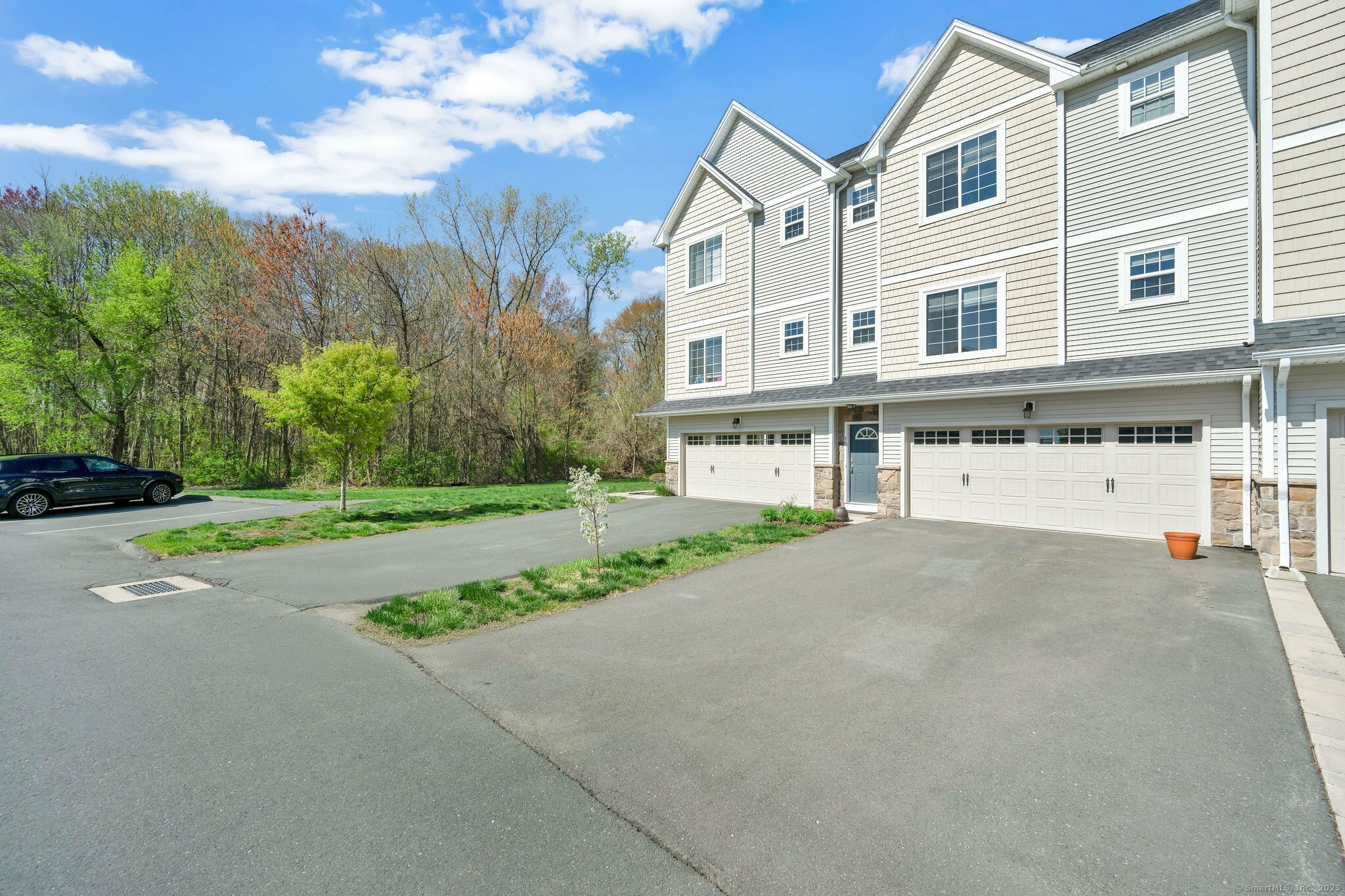 Property Photo: 75 Lexie Lane 75 CT 06074