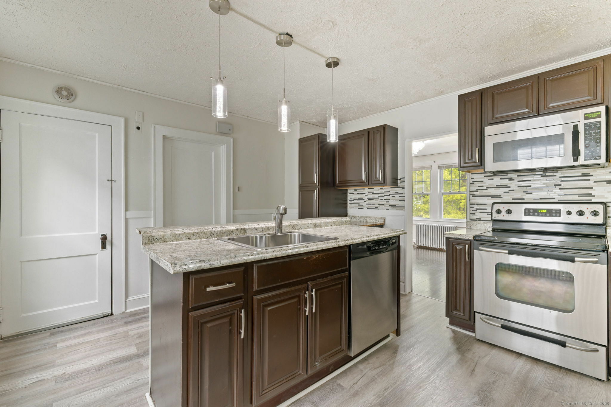 Property Photo: 41 Gifford Avenue CT 06226