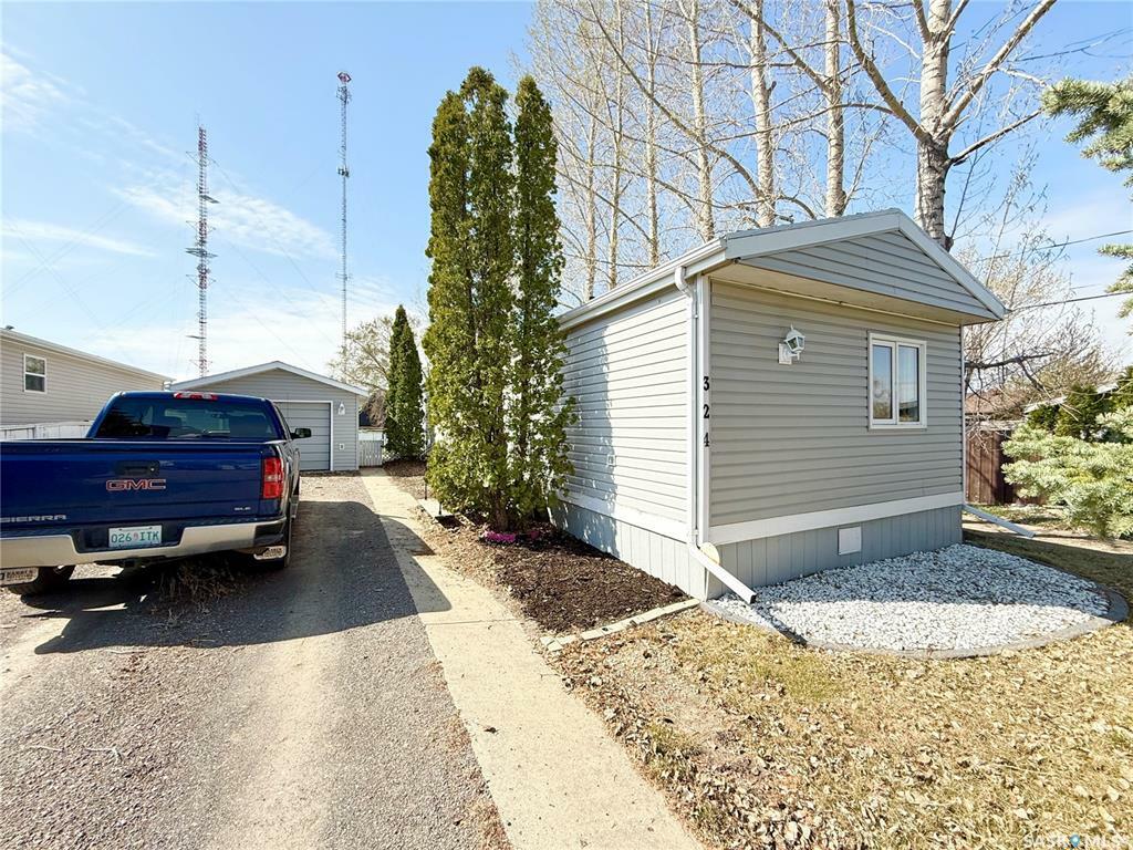 Photo de la propriété: 324 9th Avenue S SK S4H 3L6
