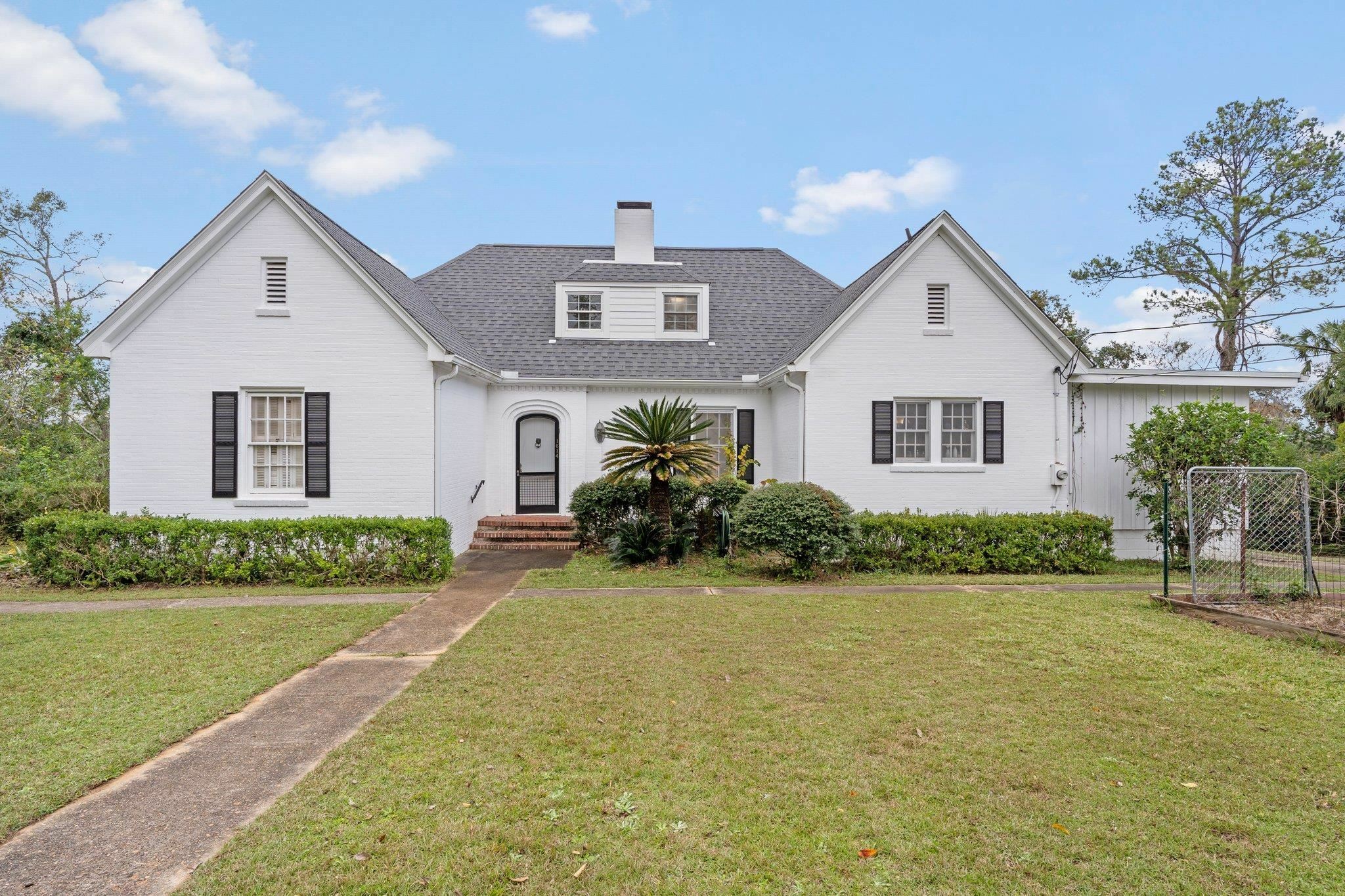 Property Photo: 1614 S Meridian Street FL 32301