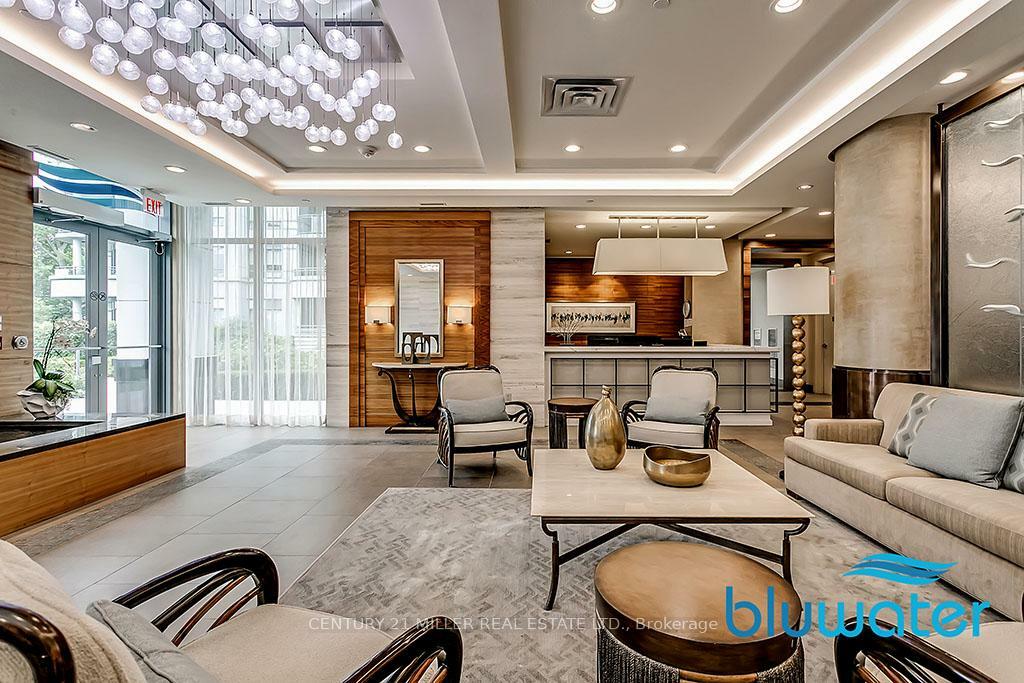 Photo de la propriété: 3500 Lakeshore Road W 108 ON L6L 0B4