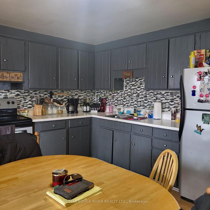 Property Photo: 14 Division Boulevard ON K0K 1T0