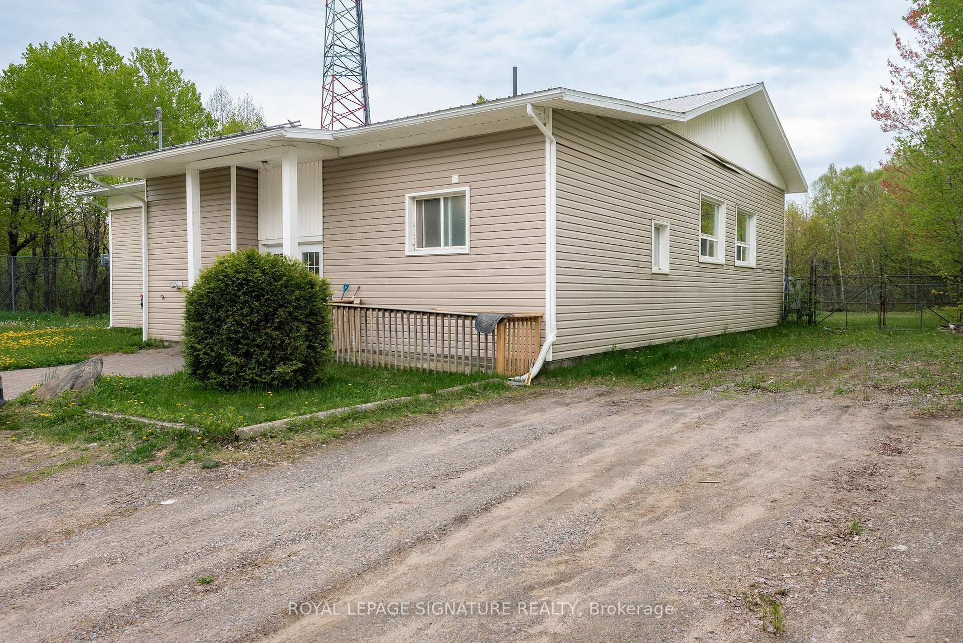 Property Photo: 131 Cedar Heights Drive ON P1B 8G3