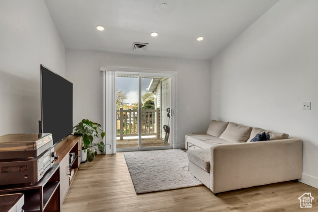 Property Photo: 3860 S McCall St E 3C UT 84115