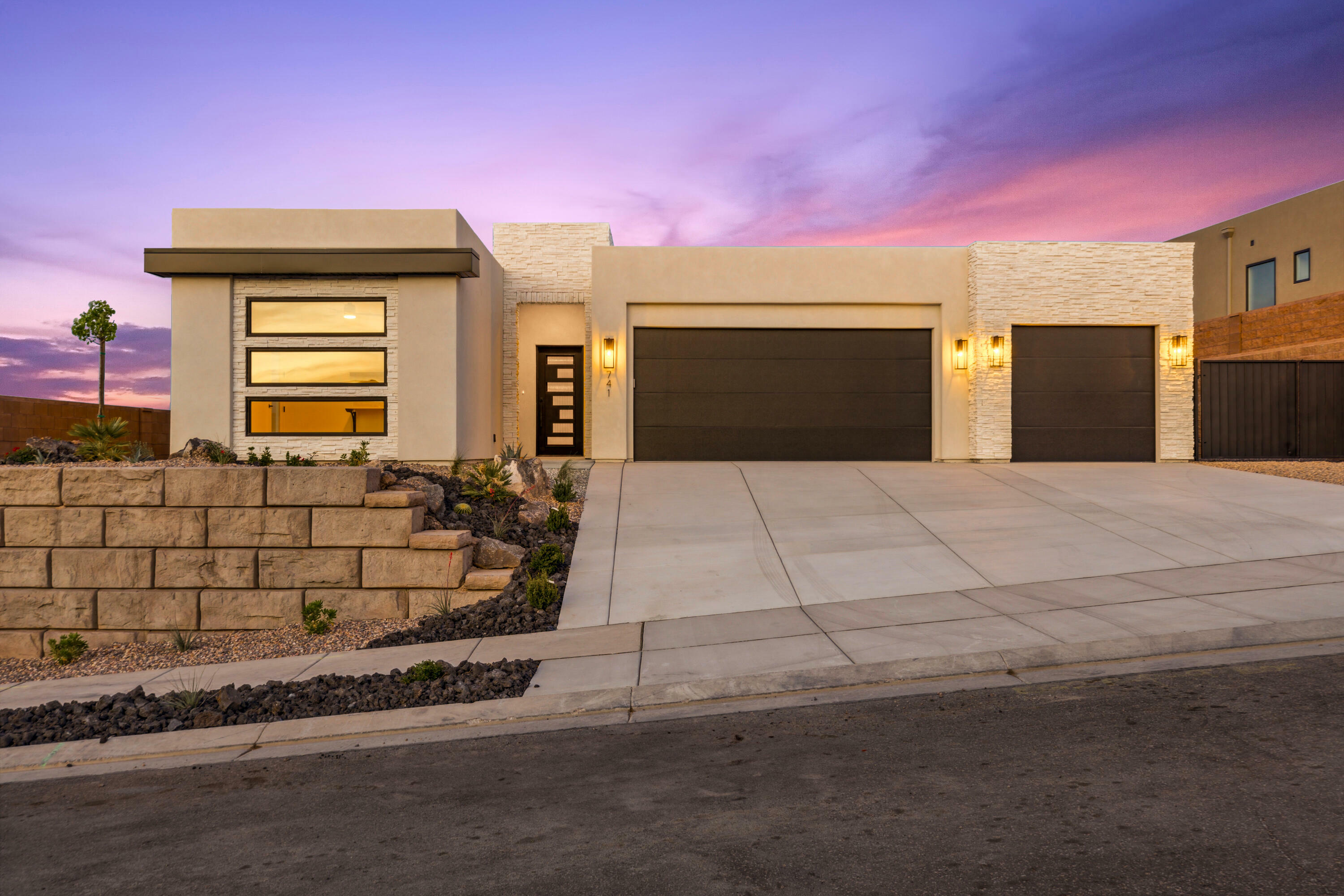 Property Photo: 741 S 1800 W UT 84737