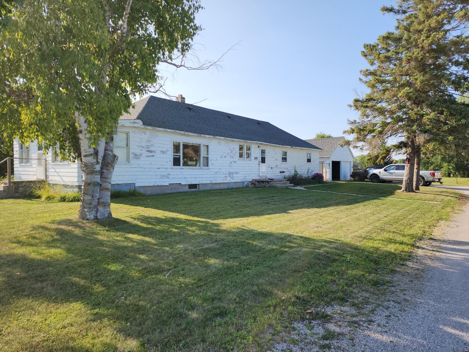 Property Photo: 622 W Lincoln Avenue MI 49721