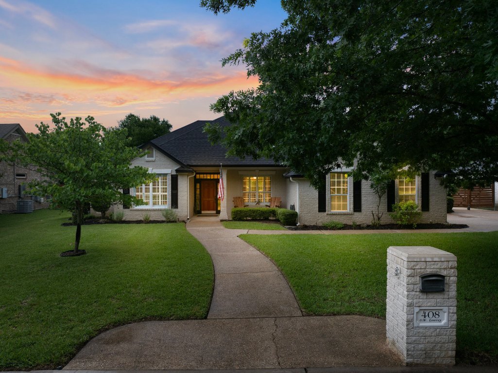 Property Photo: 408 Ow Lowrey TX 76571