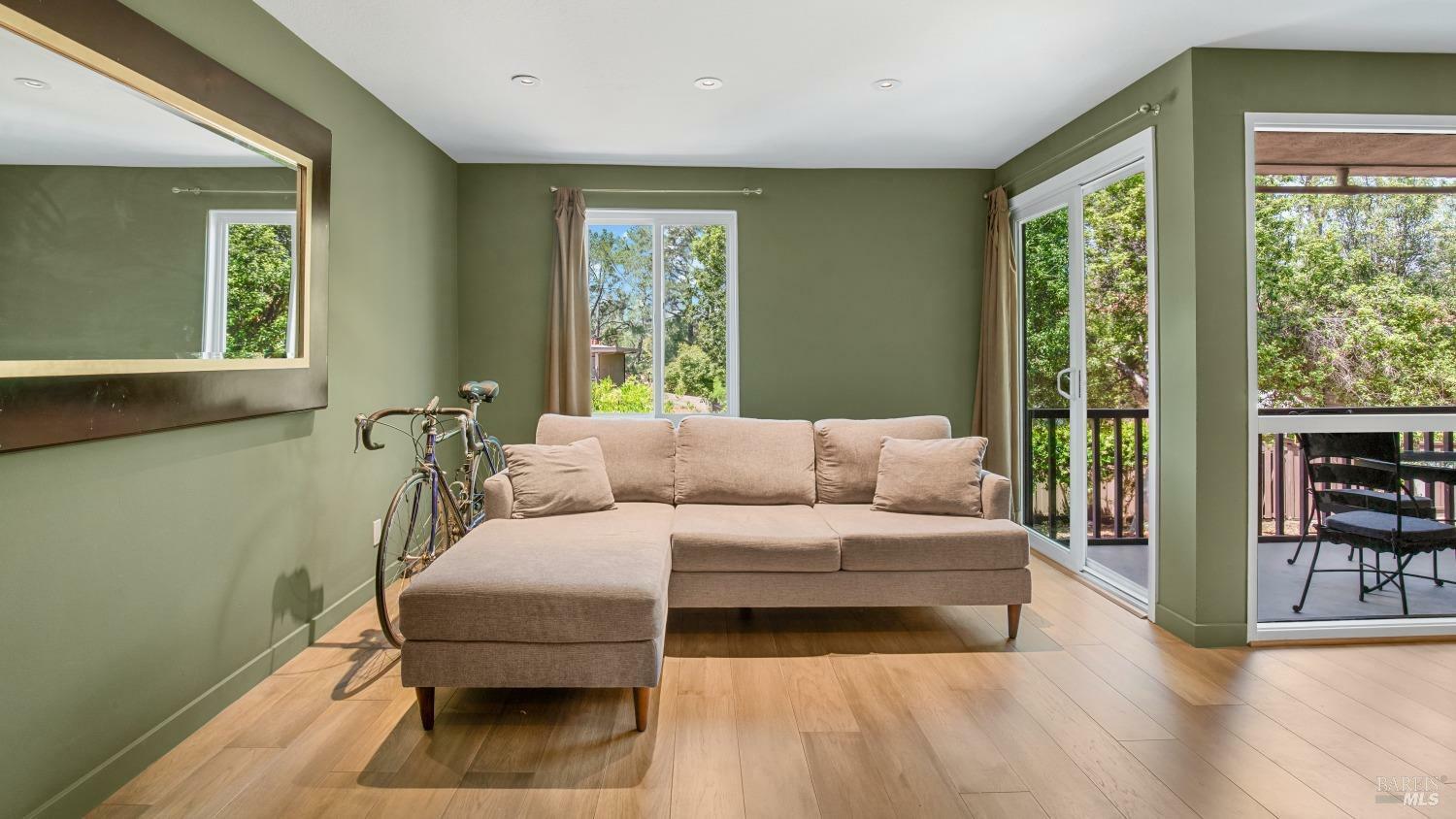 Property Photo: 98 Forest Lane CA 94903