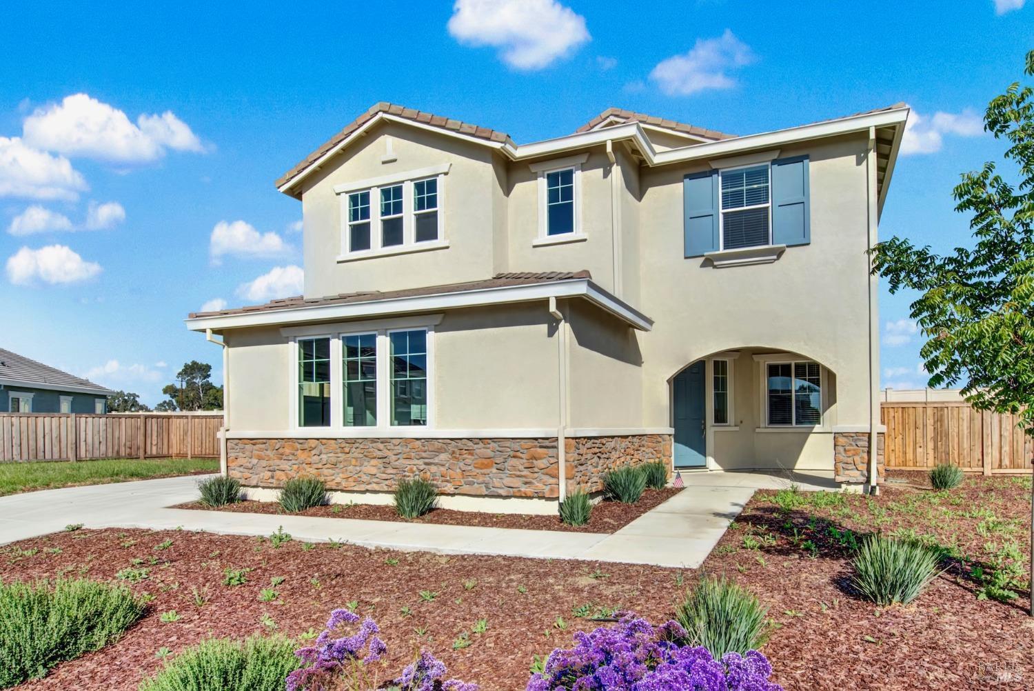 1565 Halsey Court  Dixon CA 95620 photo