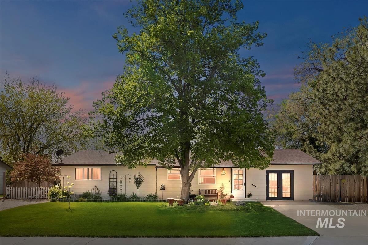 Property Photo:  6687 S Santa Ana Ave  ID 83709 