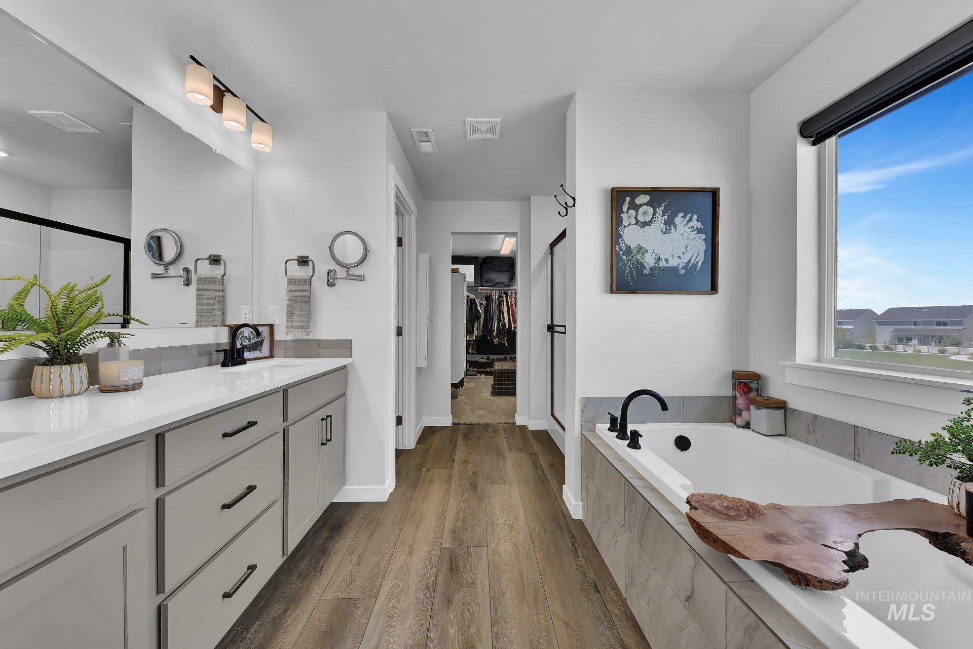 Property Photo:  7004 W Grand Rapids Dr  ID 83646 