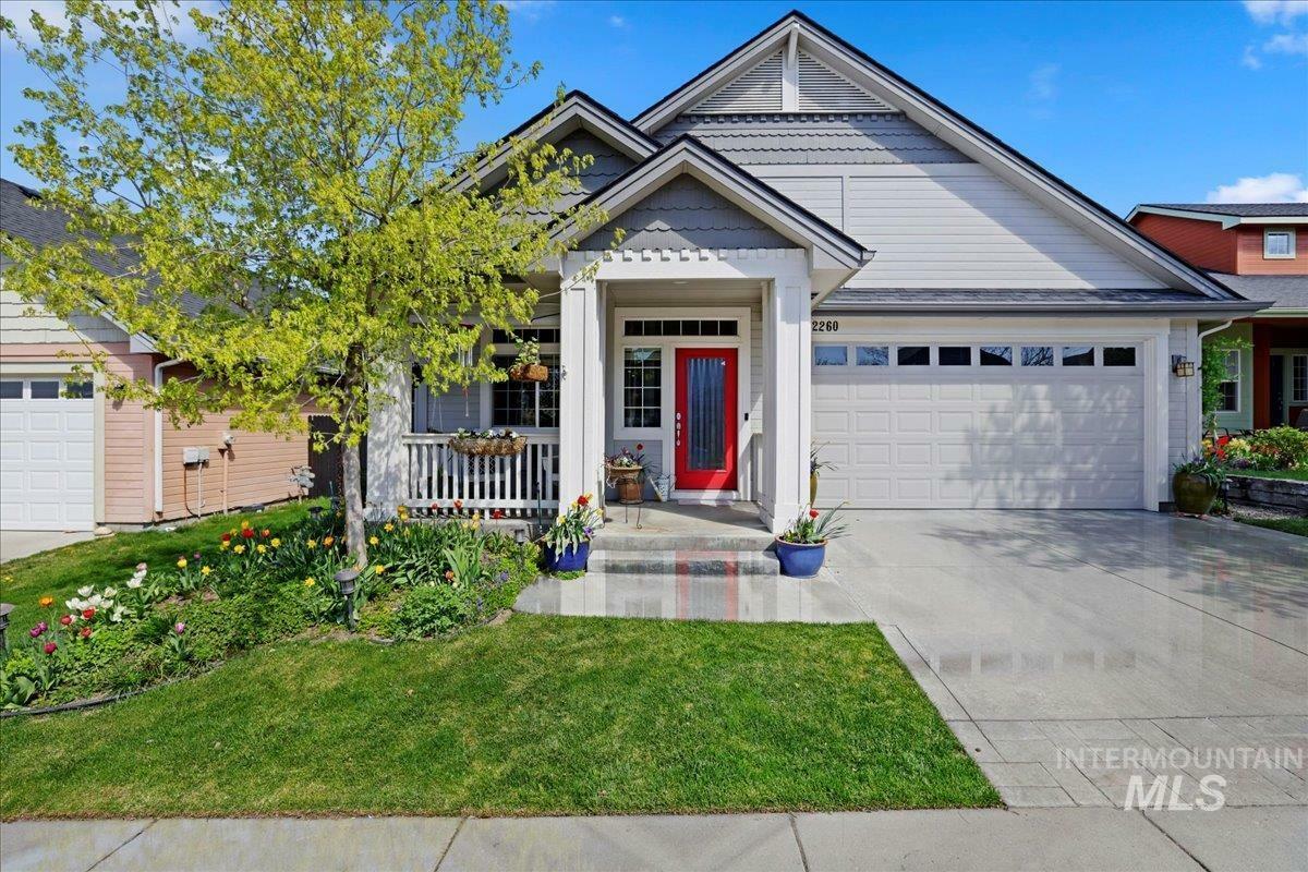 Property Photo: 2260 N Eagle Creek Ln ID 83616-4778