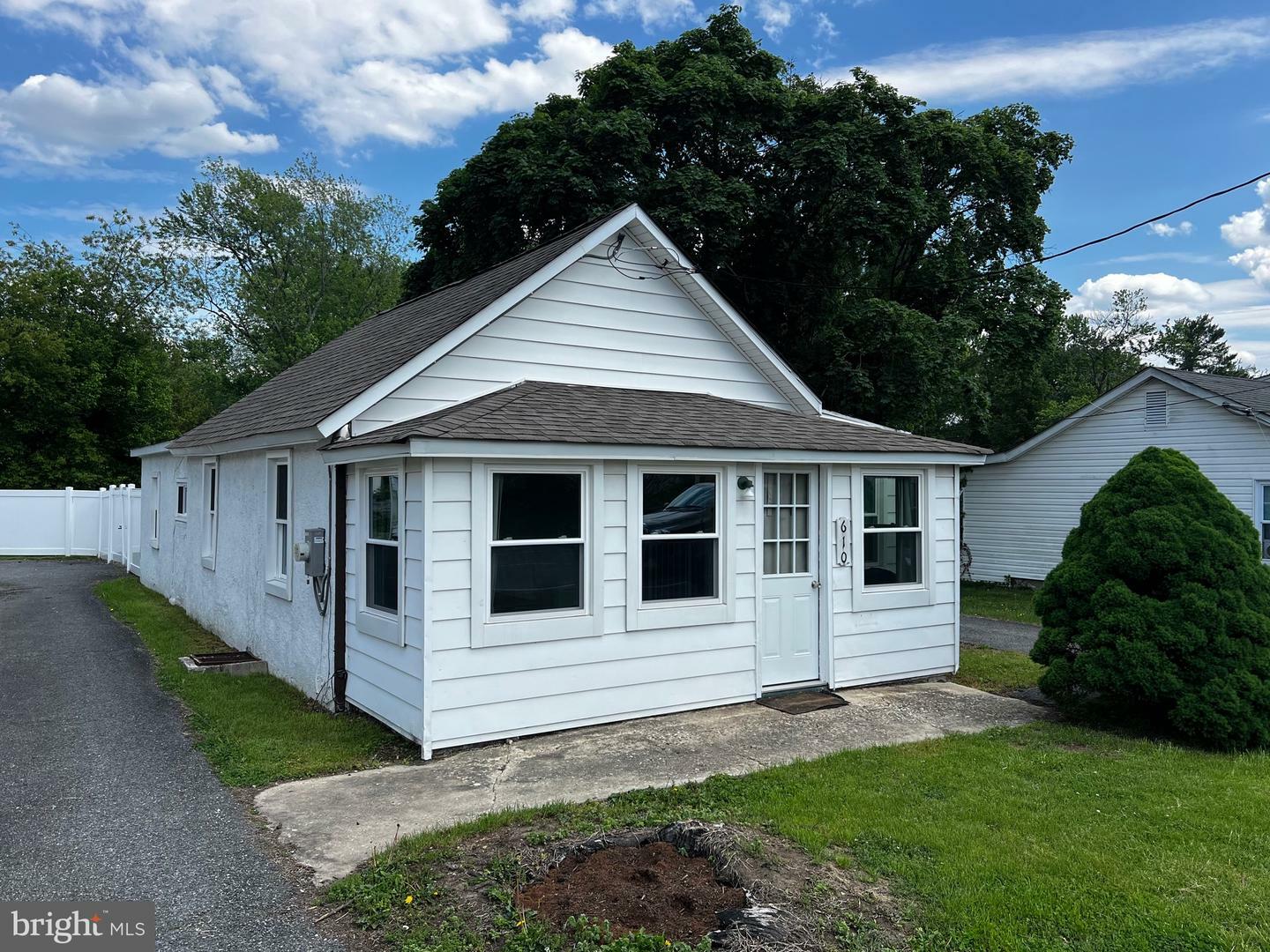 Property Photo: 610 N Bridge Street MD 21921