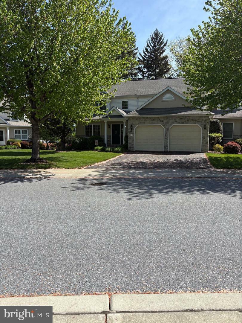 1833 Windsong Lane  Lancaster PA 17602 photo