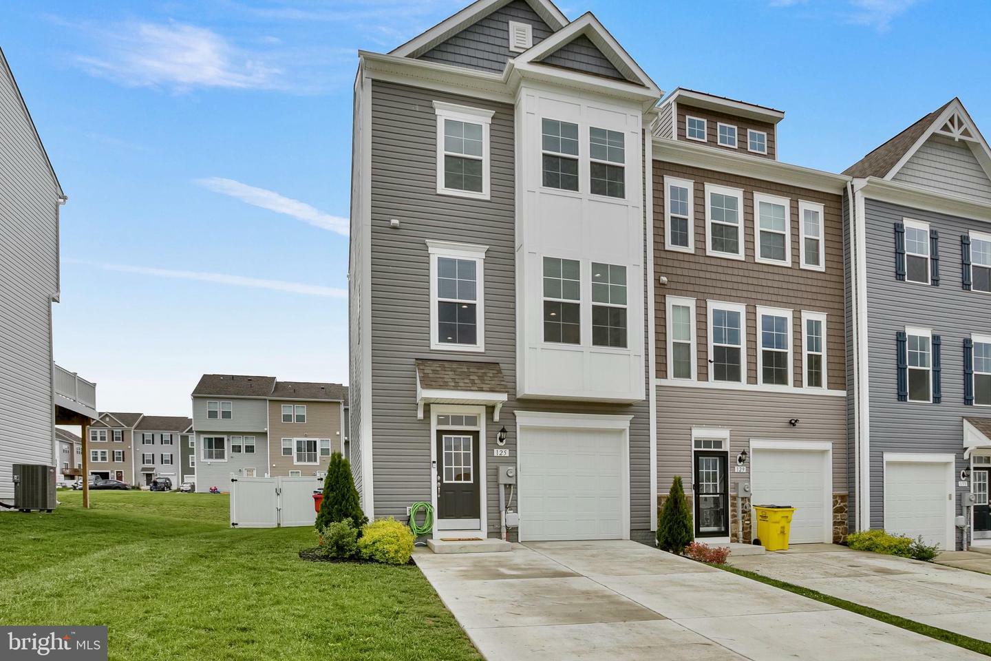 125 Mossdale Boulevard  Falling Waters WV 25419 photo
