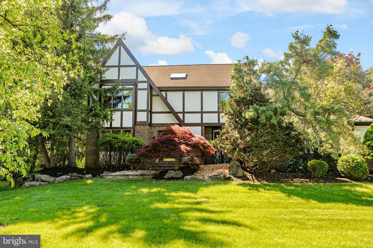 47 Livingston Drive  Belle Mead NJ 08502 photo