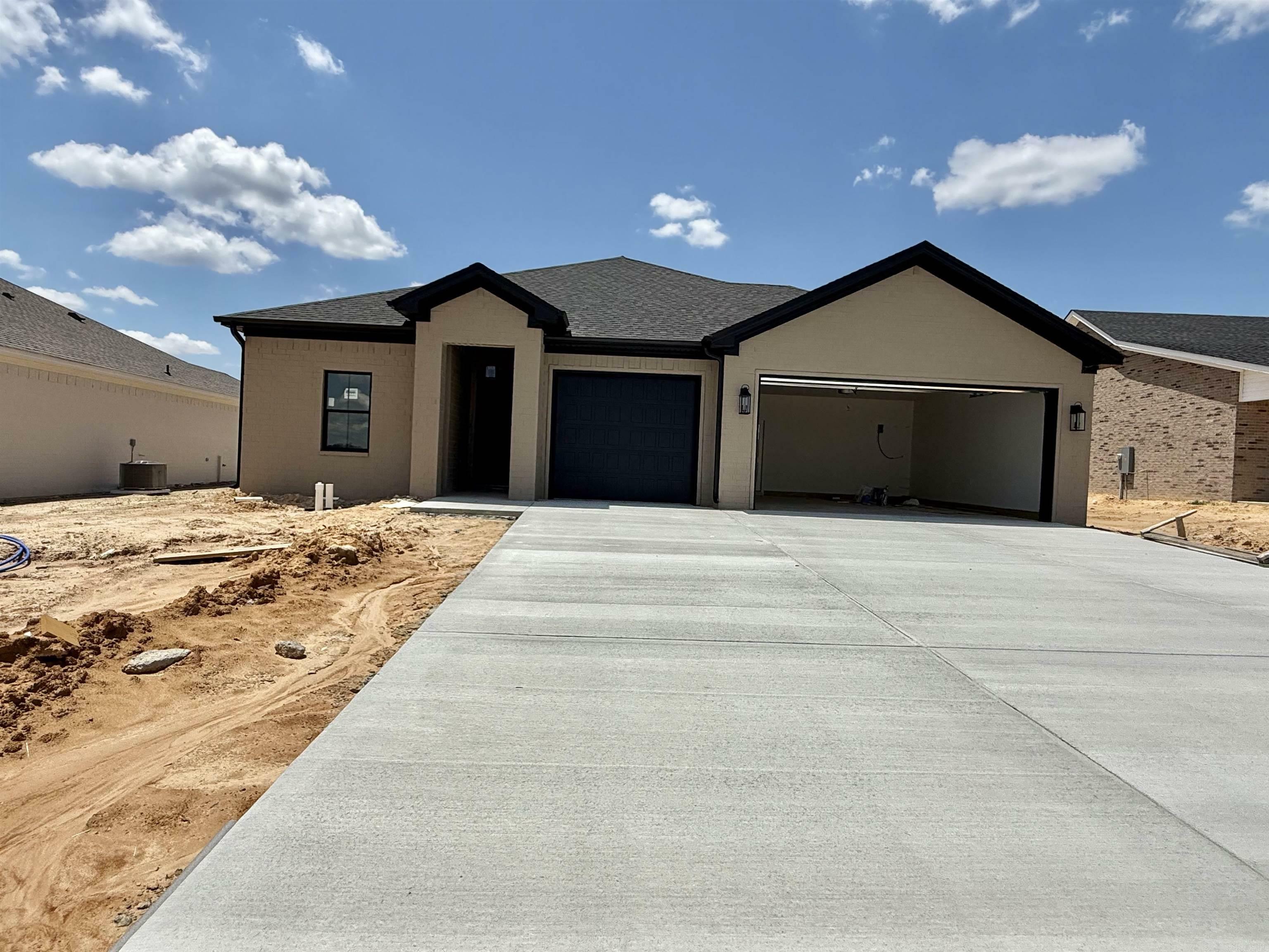Property Photo:  226 Kelton Street  AR 72065 