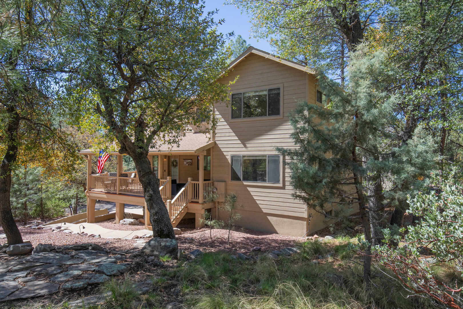 Property Photo: 5204 N Juniper Loop AZ 85544