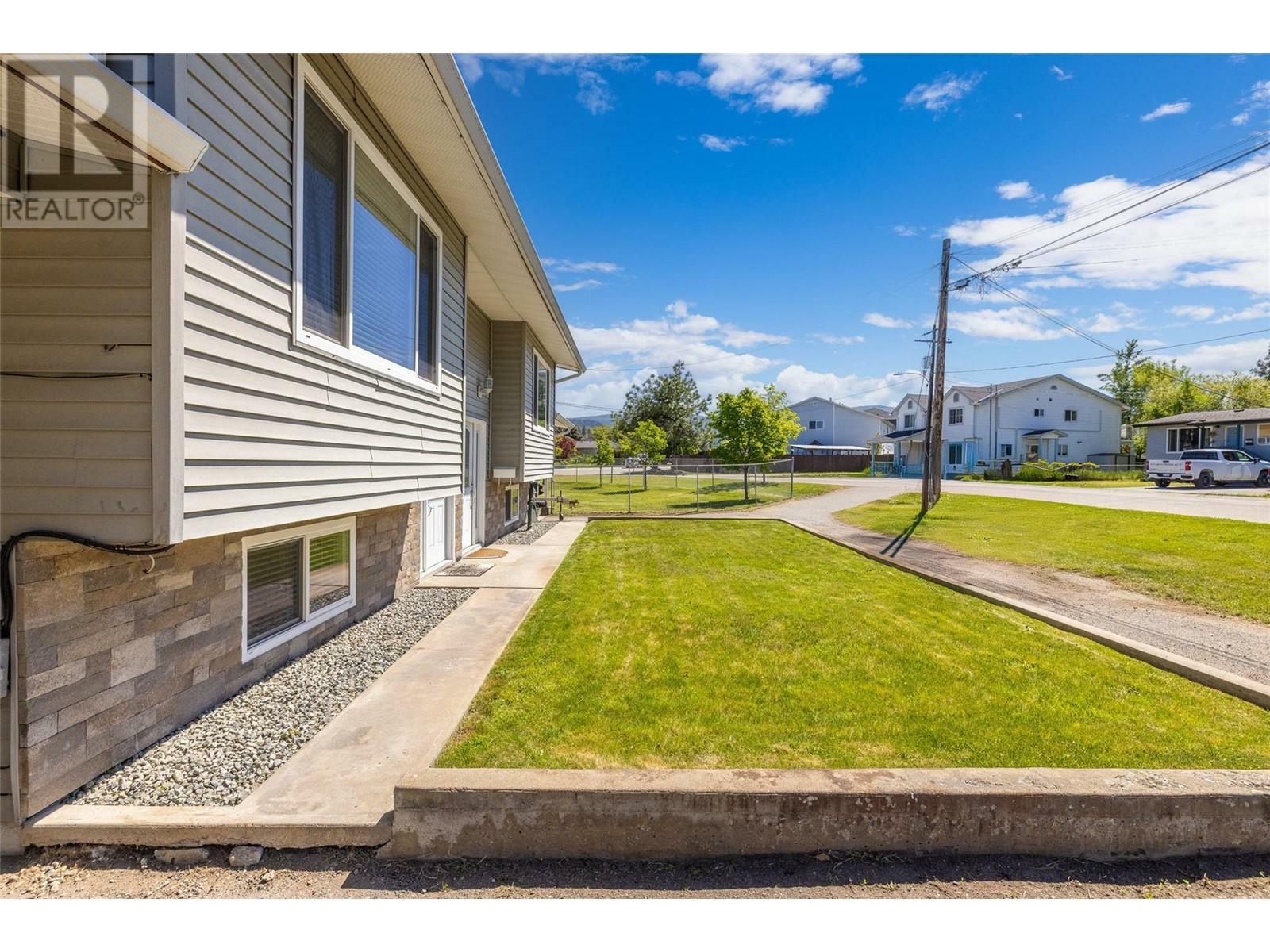 Photo de la propriété: 843 Matt Road BC V1X 3W2