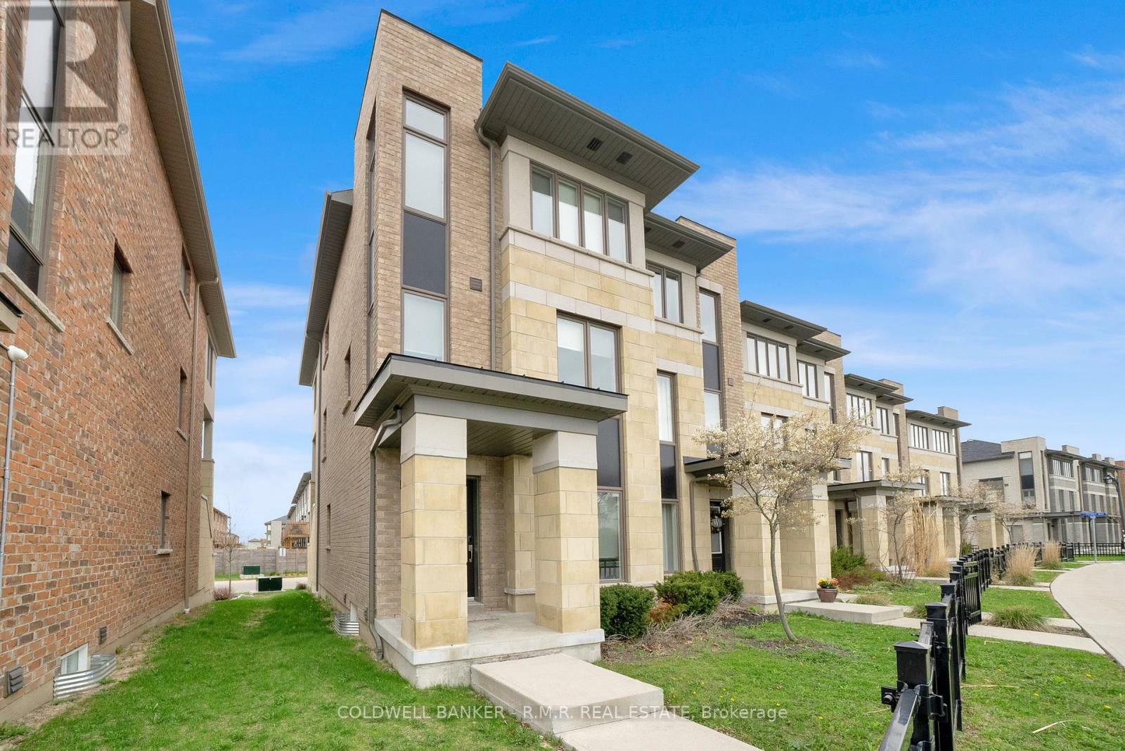 Photo de la propriété: 15 Shawfield Way 83 ON L1R 0N8