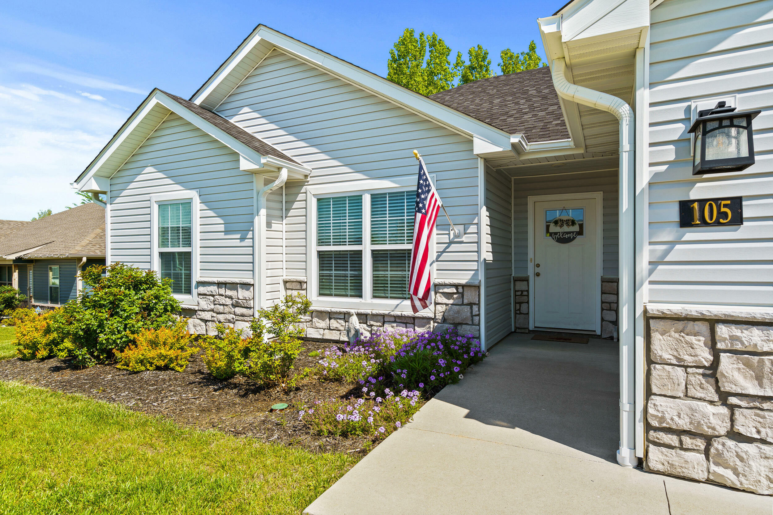 Property Photo: 105 Copper Mountain Dr MO 65202