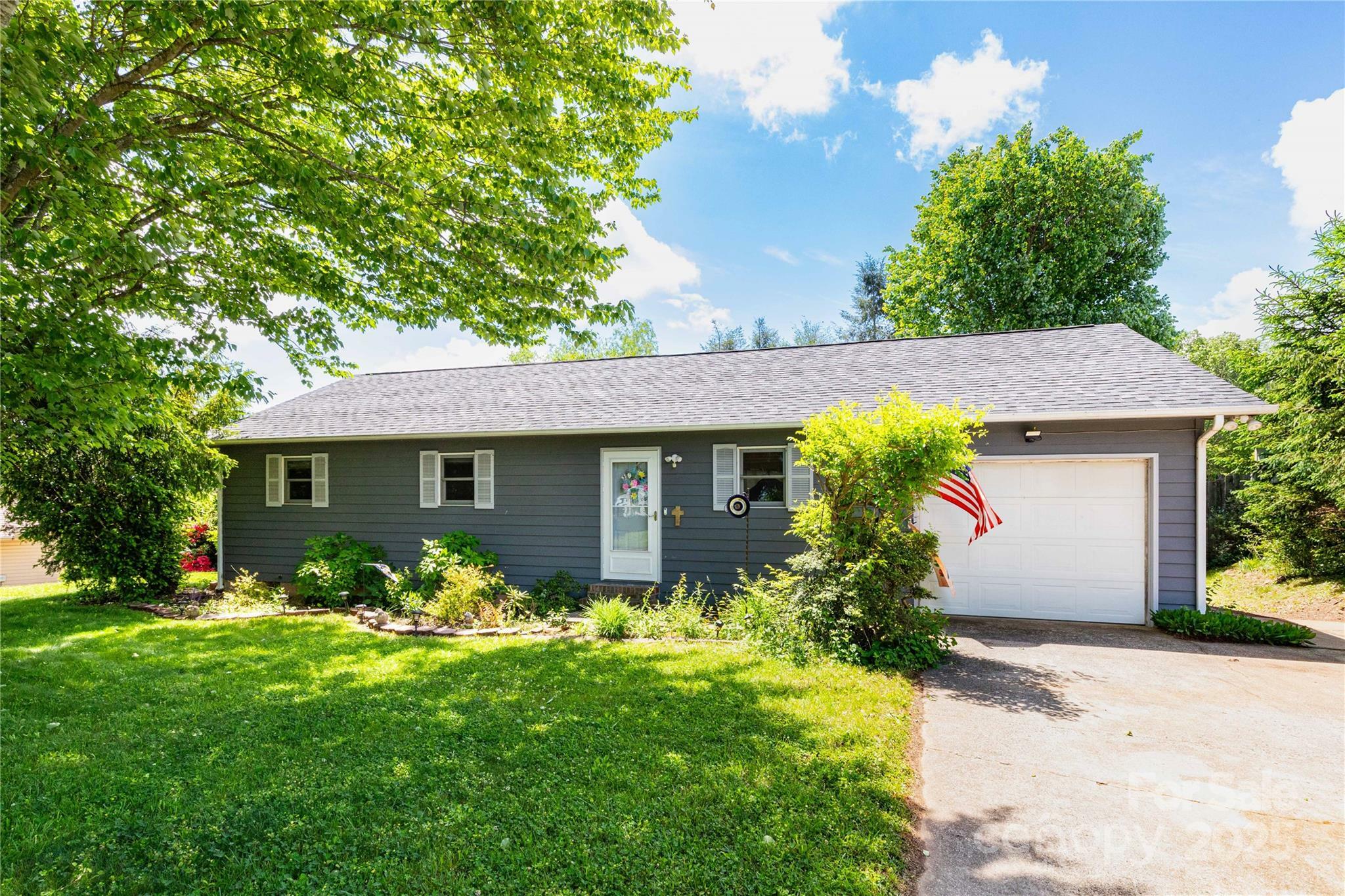 Property Photo: 51 Mount Carmel Drive NC 28806