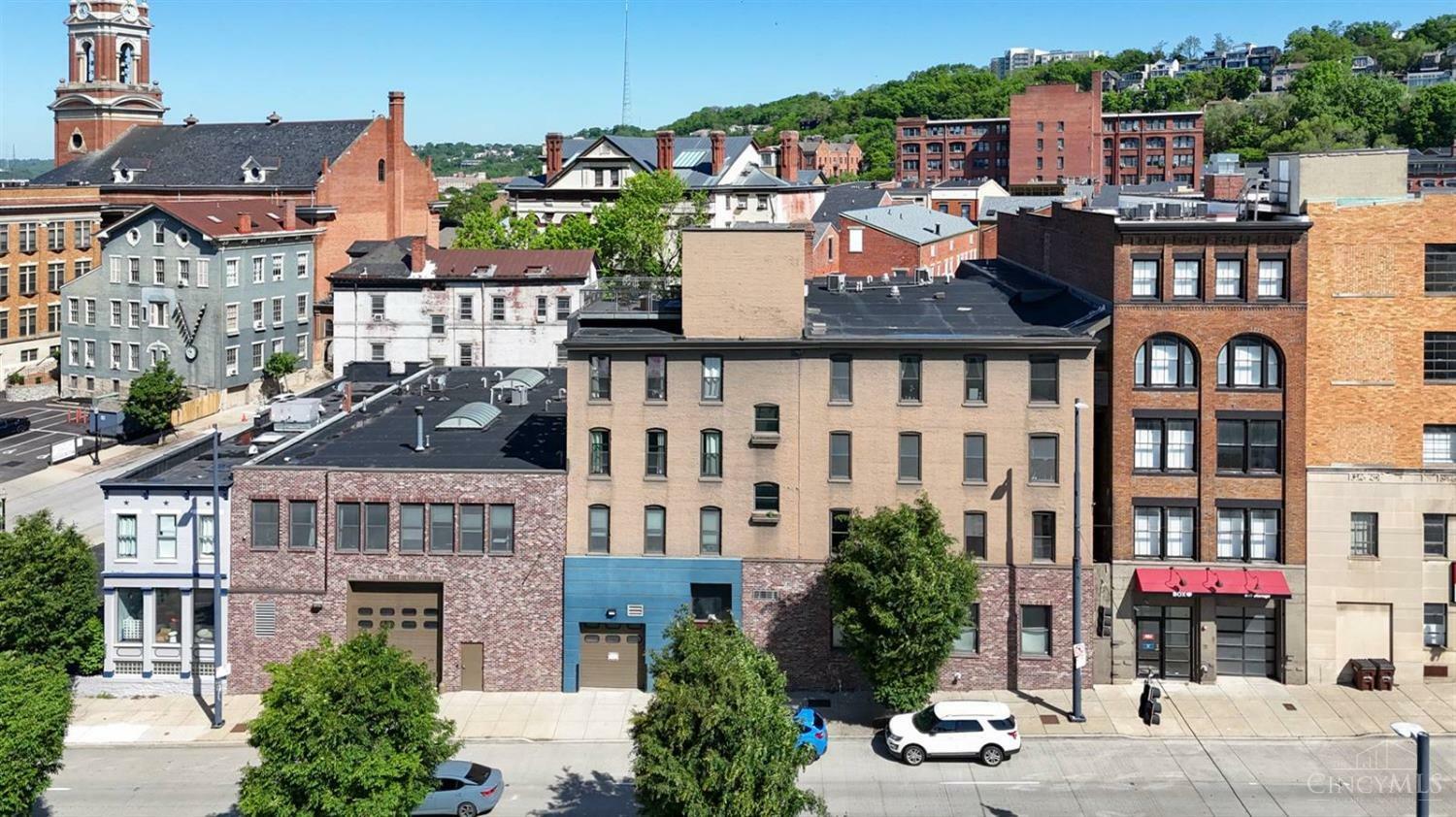 Property Photo: 512 Reading Road OH 45202