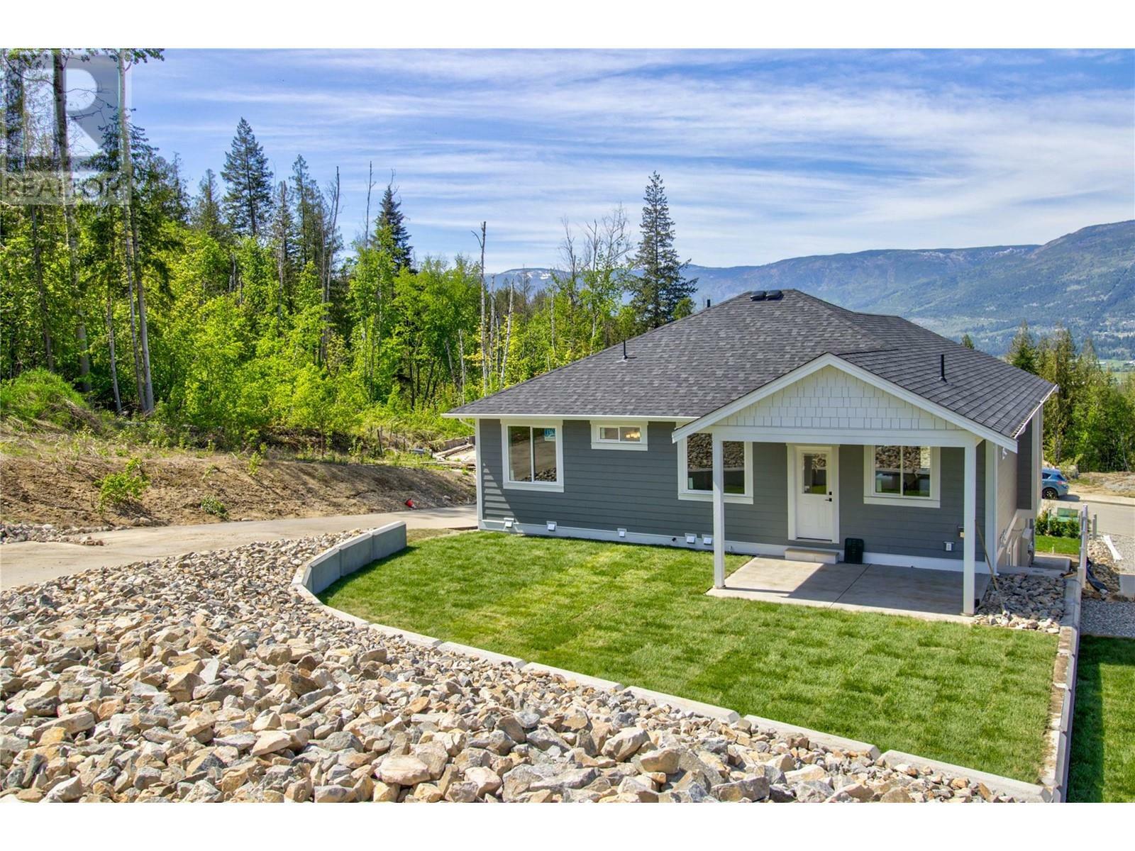 Property Photo: 1740 9 Street Southeast BC V1E 0G9