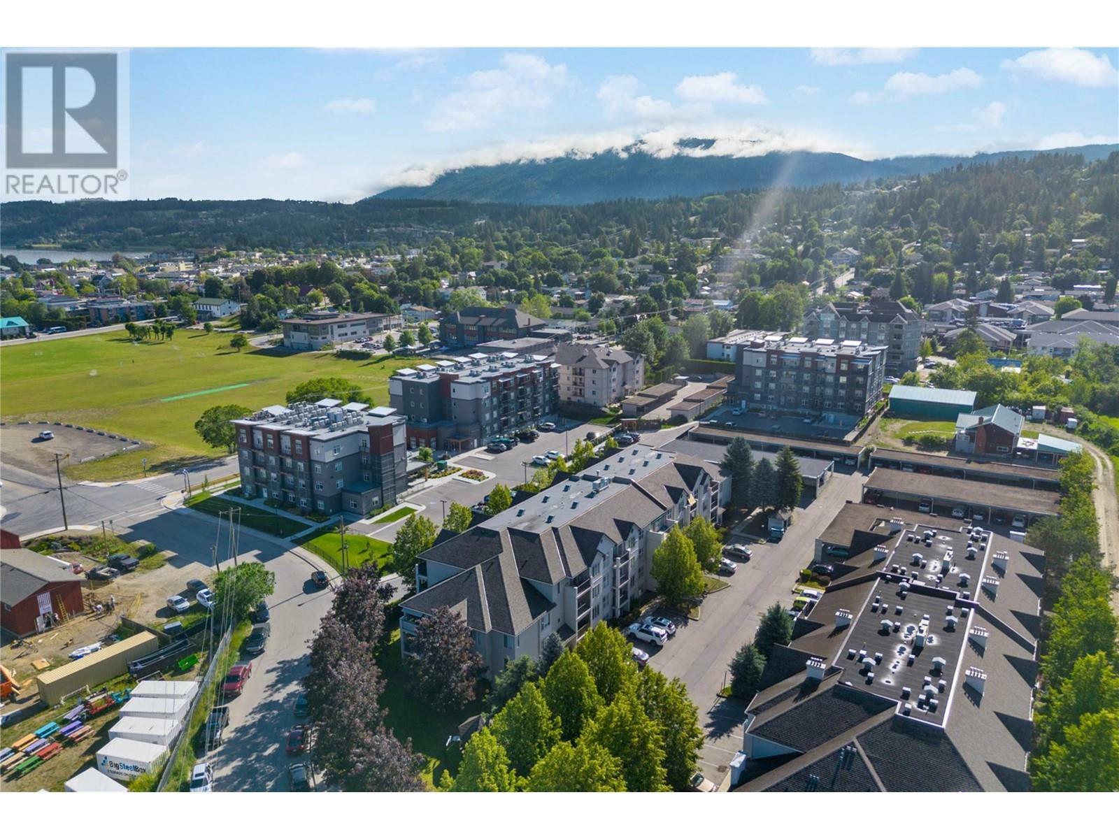 640 3 Street Southwest 306  Salmon Arm BC V1E 2R3 photo