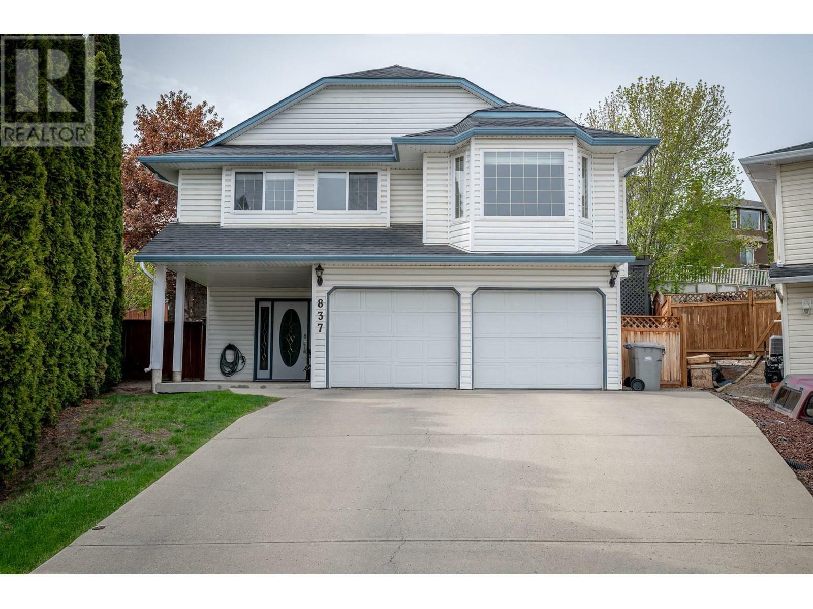 Property Photo: 837 Dunrobin Drive BC V1S 1V6