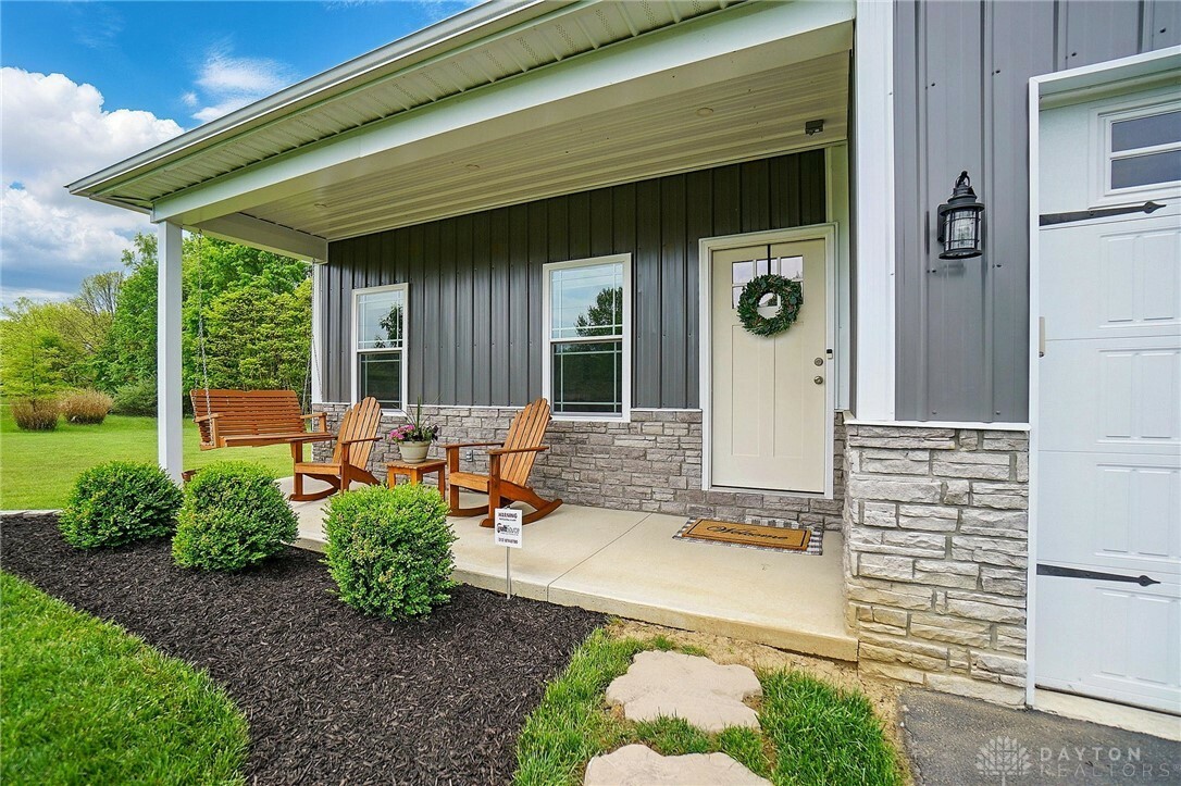 Property Photo:  8 Mohican Cove  OH 45171 