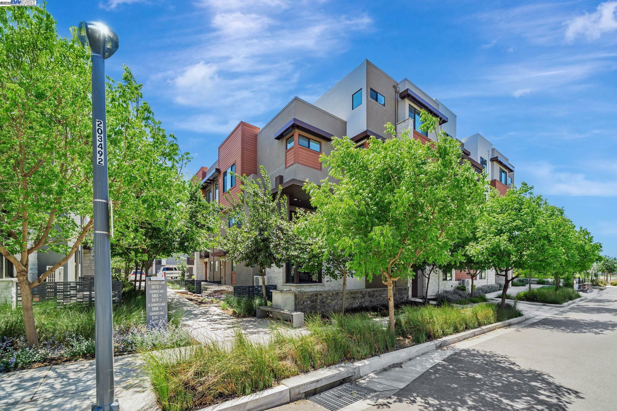 Property Photo: 5891 Cadence Ave CA 94568
