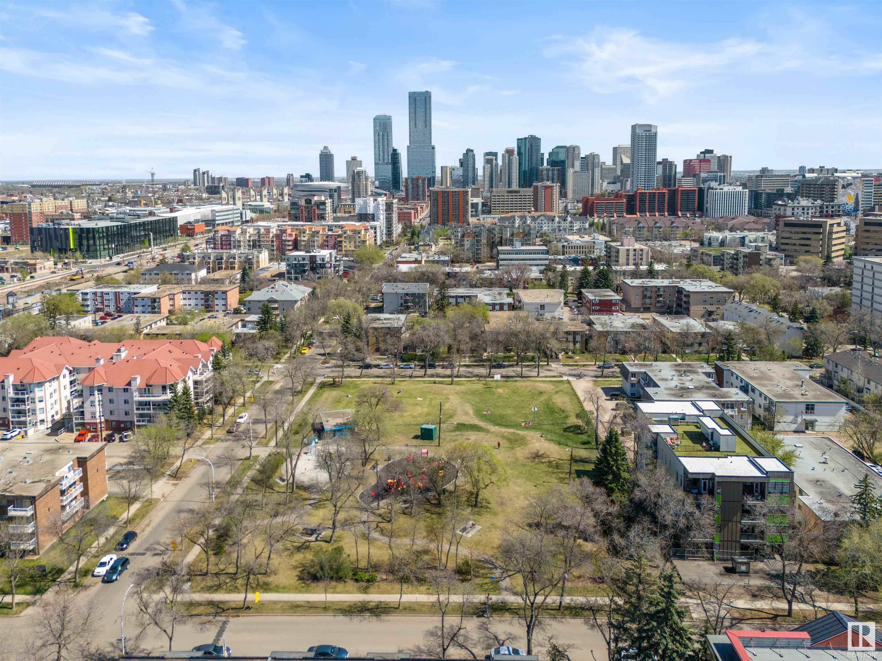 Property Photo:  10227 115 Street NW 404  AB T5K 1T7 