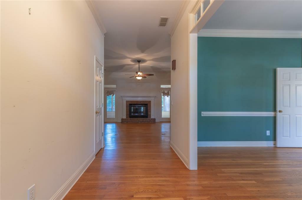 Property Photo: 1210 Lancelot Court GA 30052