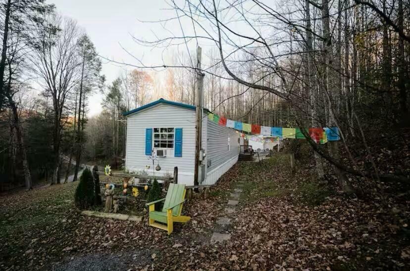 Property Photo: 2984 Runa Rd WV 26679