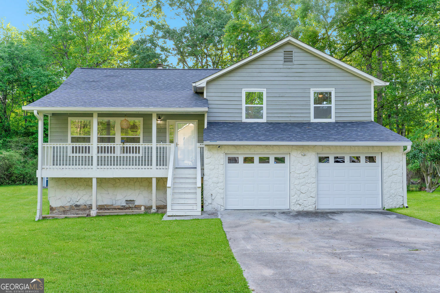 Property Photo: 6625 Peppermill Lane GA 30349