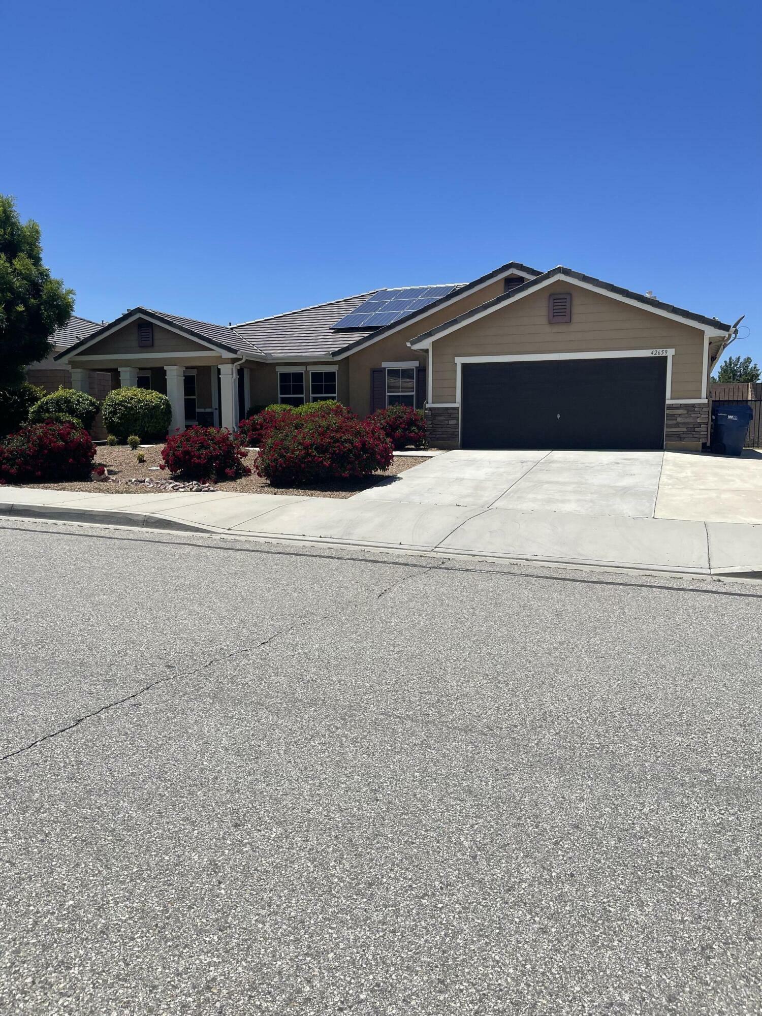 Property Photo: 42659 Raywood Drive CA 93536