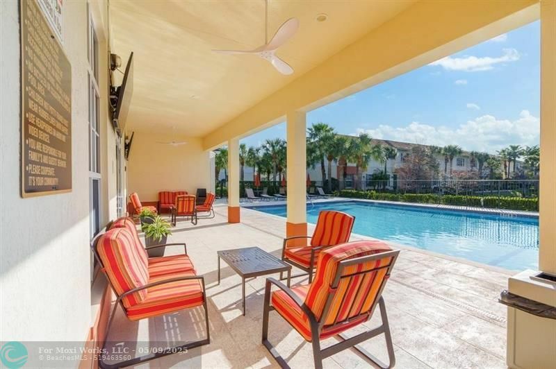 Property Photo: 241 SW 6th 241 FL 33060