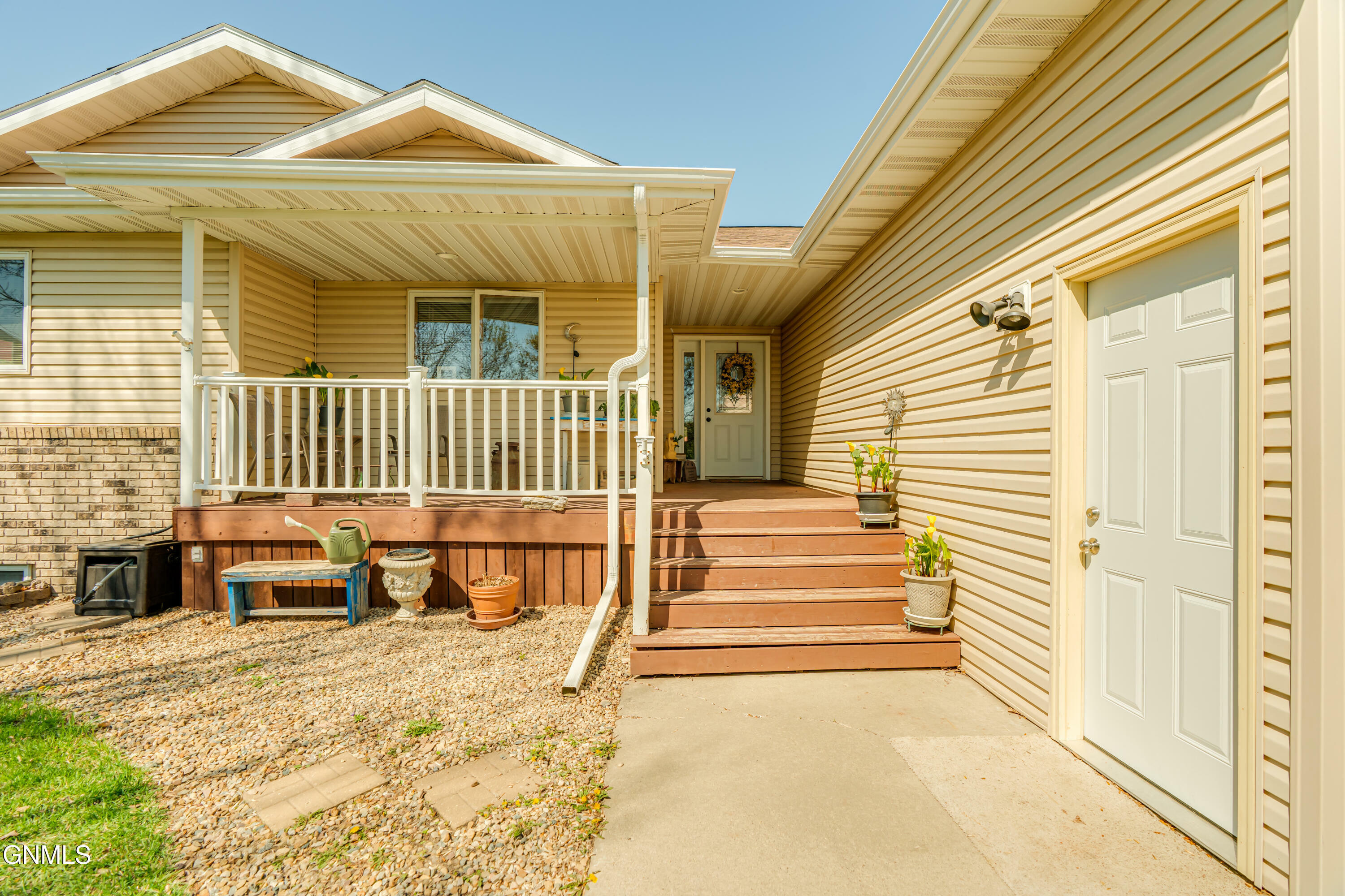 Property Photo: 2122 Sommer Drive N ND 58554