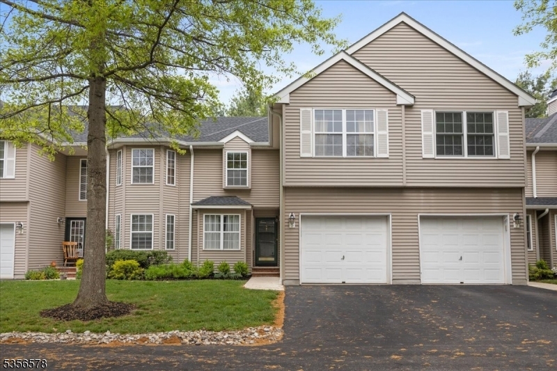 5 Roxiticus Ct  Clinton Twp. NJ 08801 photo