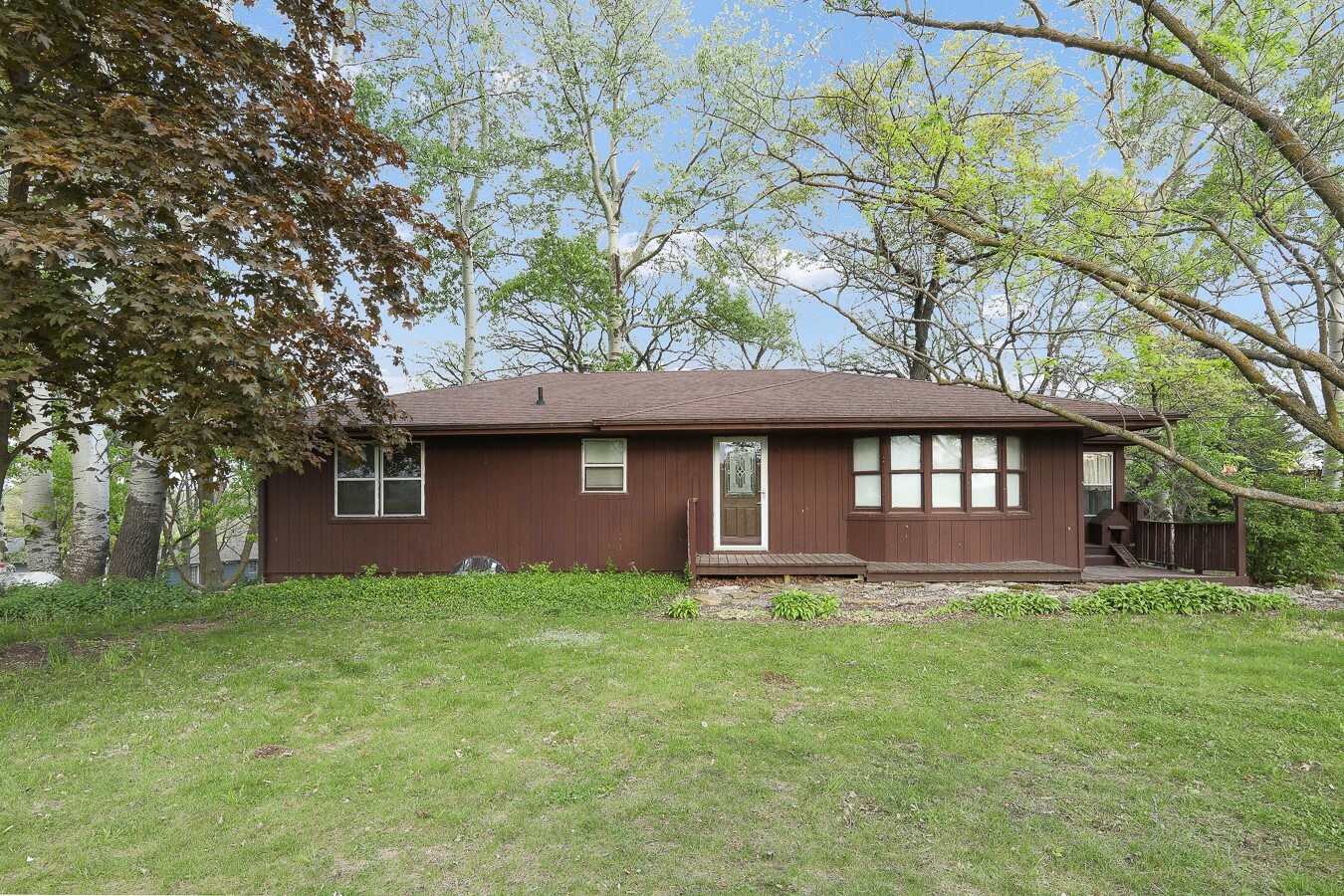 Property Photo: 2226 Idaho Drive IA 50219