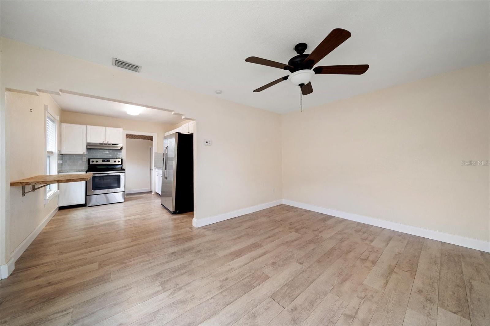 Property Photo: 2585 9th Avenue N FL 33713