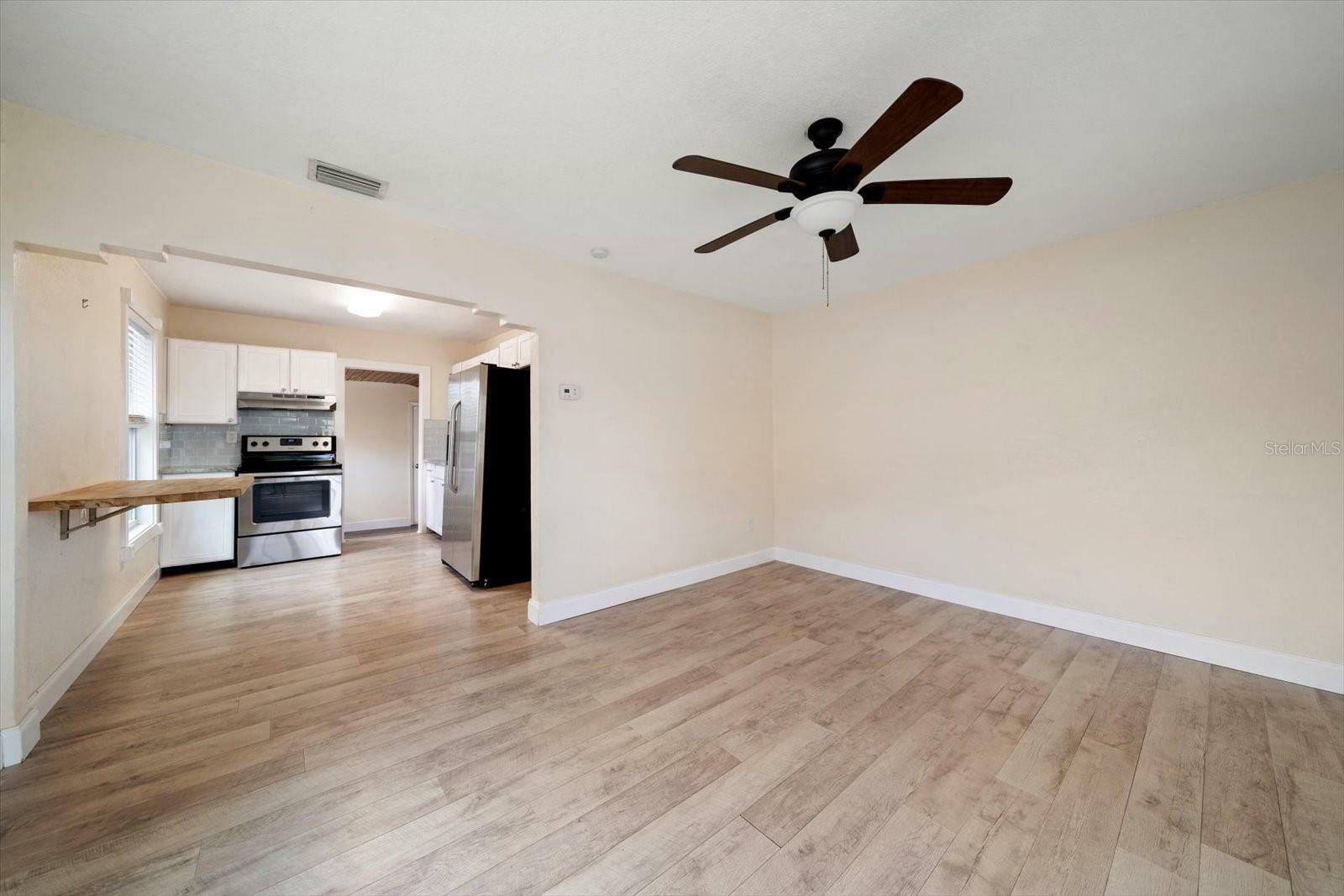 Property Photo: 2585 9th Avenue N FL 33713