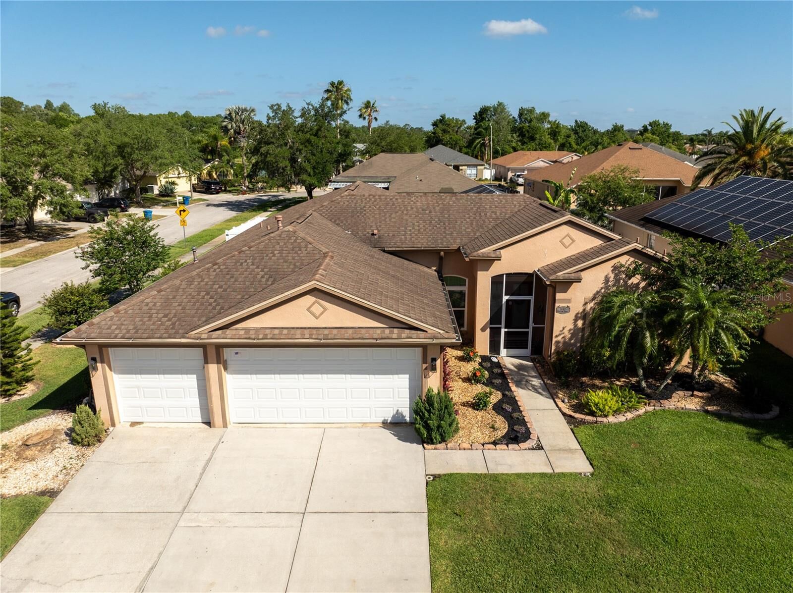 Property Photo: 1447 Stetson Drive FL 33543